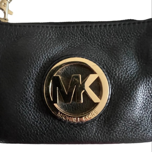 MK Michael Kors Leather Wristlet - Picture 3 of 4